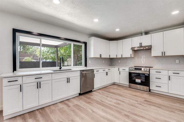2837 Santa Rita Drive, Grand Prairie, TX 75052