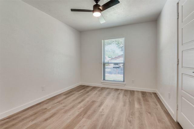 2837 Santa Rita Drive, Grand Prairie, TX 75052