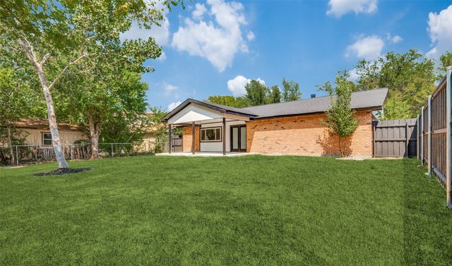 2837 Santa Rita Drive, Grand Prairie, TX 75052