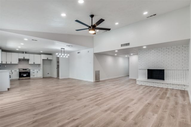 2837 Santa Rita Drive, Grand Prairie, TX 75052
