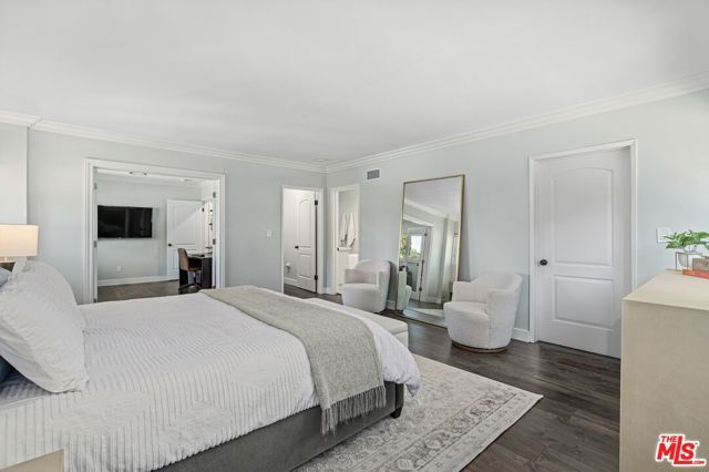 3430 Loadstone Drive, Los Angeles, CA 91403