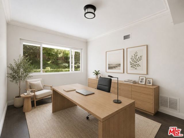 3430 Loadstone Drive, Los Angeles, CA 91403
