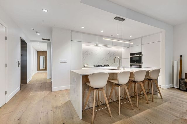 303 Columbus Avenue 306, Boston, MA 02116