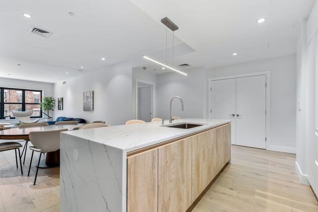 303 Columbus Avenue 306, Boston, MA 02116