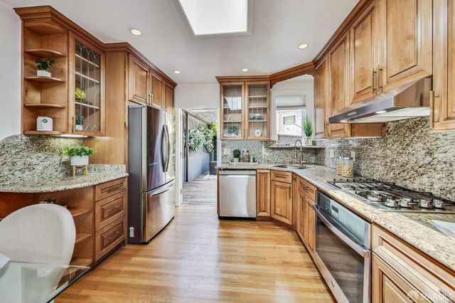 2 Maddux Avenue, San Francisco, CA 94124