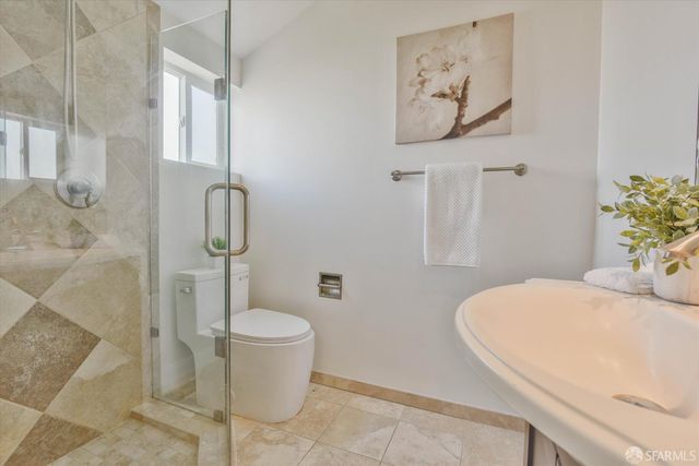 2 Maddux Avenue, San Francisco, CA 94124