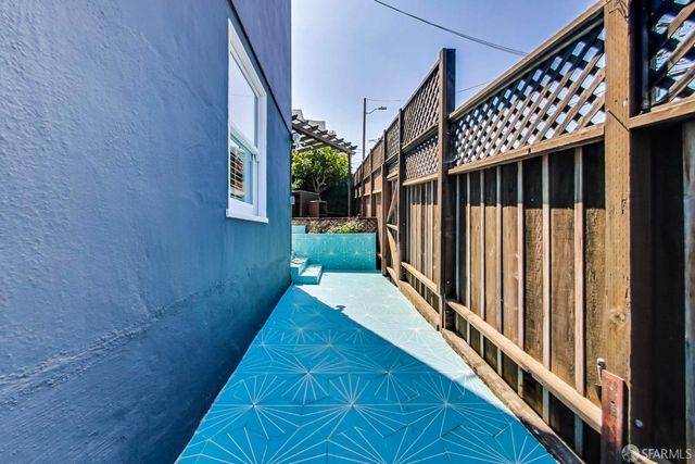 2 Maddux Avenue, San Francisco, CA 94124