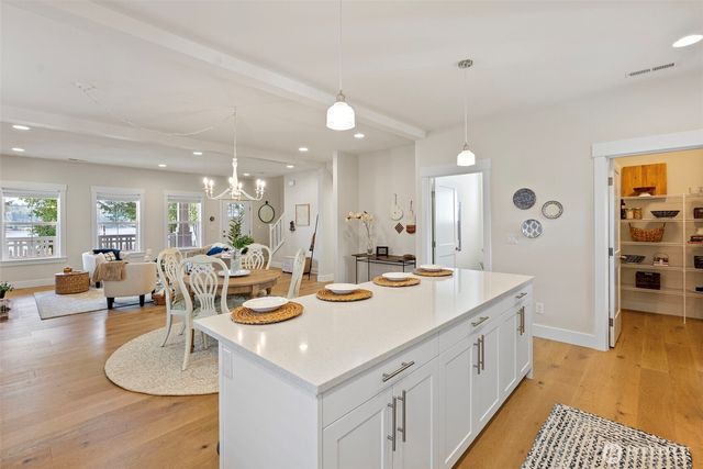 71 E Sullivan, Allyn, WA 98524