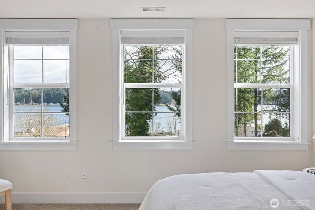 71 E Sullivan, Allyn, WA 98524