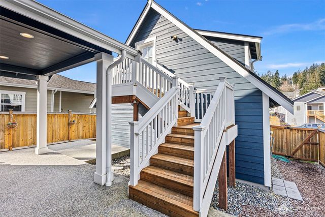 71 E Sullivan, Allyn, WA 98524