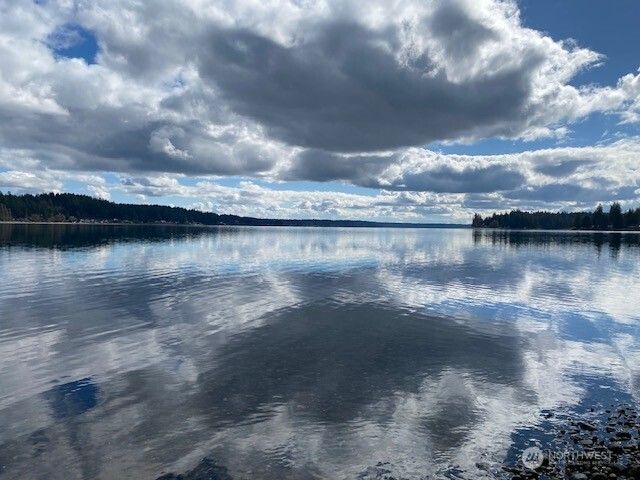 71 E Sullivan, Allyn, WA 98524