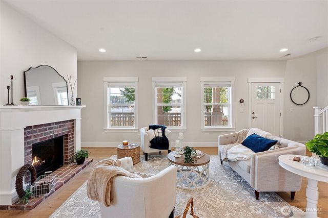 71 E Sullivan, Allyn, WA 98524