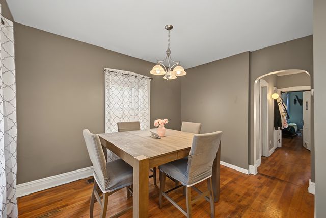 4226 W Haddon Avenue, Chicago, IL 60651