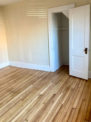 129 Post Road, Fairfield, CT 06824