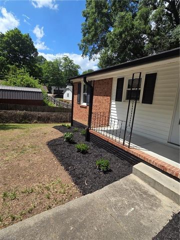 914 Barringer Street, Greensboro, NC 27403
