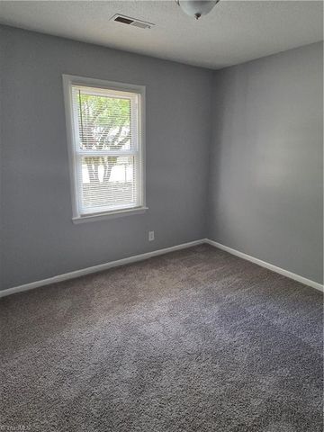 914 Barringer Street, Greensboro, NC 27403