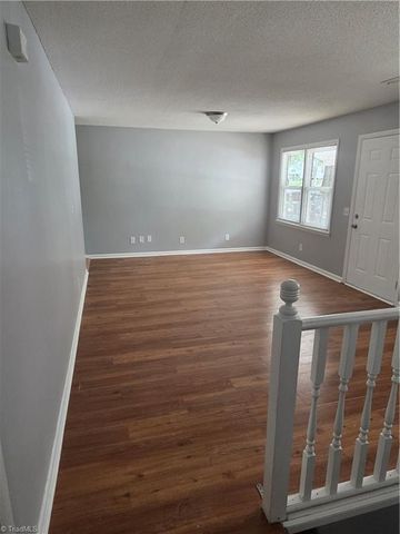 914 Barringer Street, Greensboro, NC 27403