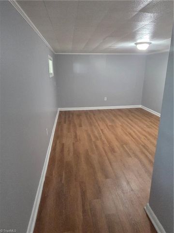 914 Barringer Street, Greensboro, NC 27403