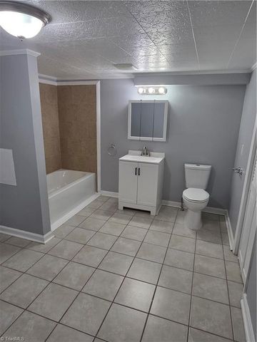 914 Barringer Street, Greensboro, NC 27403