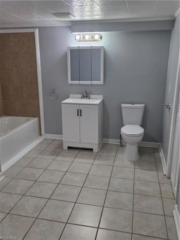 914 Barringer Street, Greensboro, NC 27403