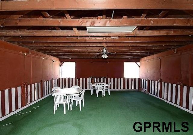 2146 S 35Th Street, Omaha, NE 68105