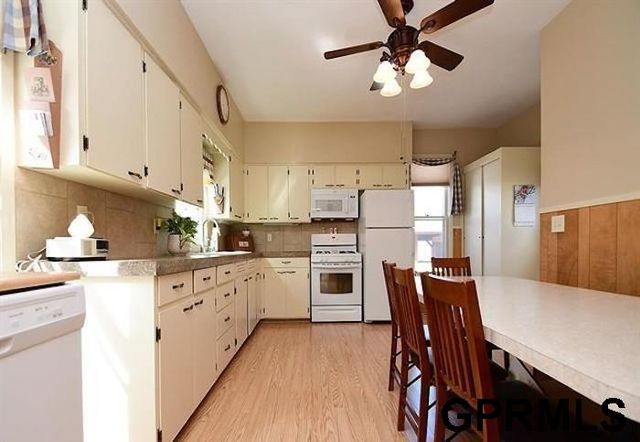 2146 S 35Th Street, Omaha, NE 68105