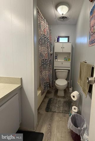 17 SUSAN DRIVE, Barnegat, NJ 08005