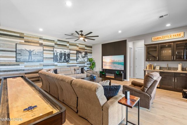 8908 Suncreek Court, Reno, NV 89523