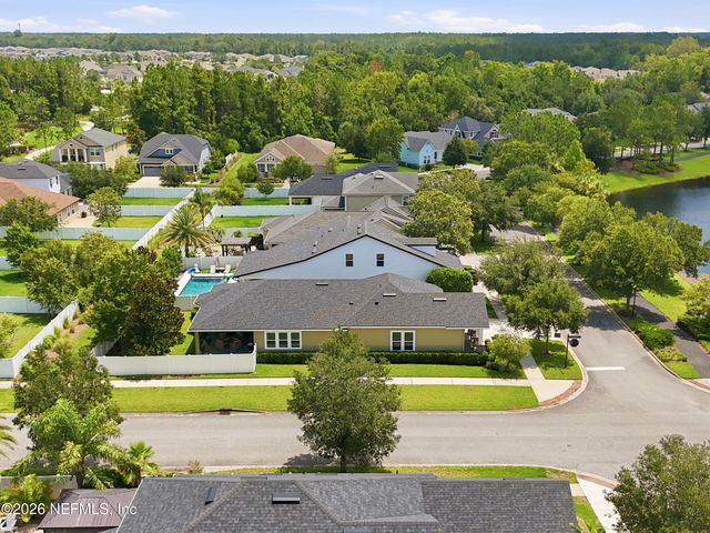 52 WATERFRONT Drive, St. Johns, FL 32259