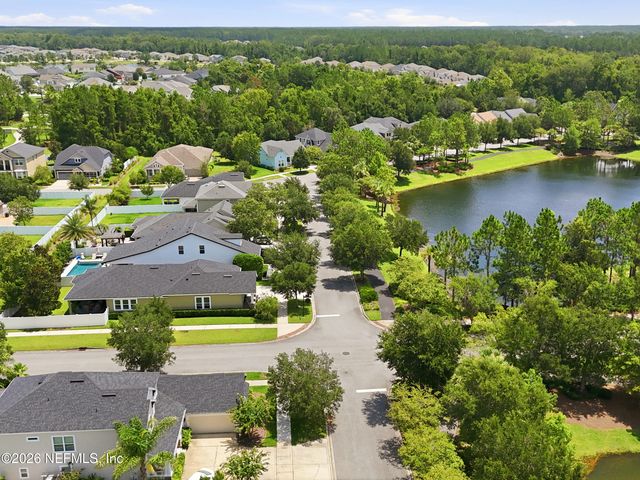 52 WATERFRONT Drive, St. Johns, FL 32259