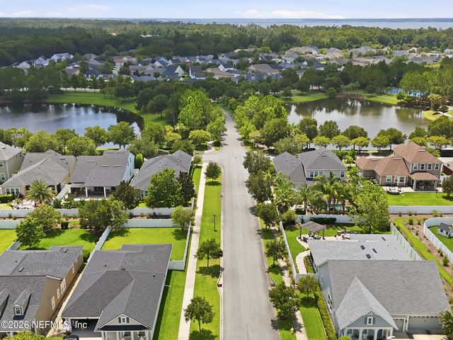 52 WATERFRONT Drive, St. Johns, FL 32259