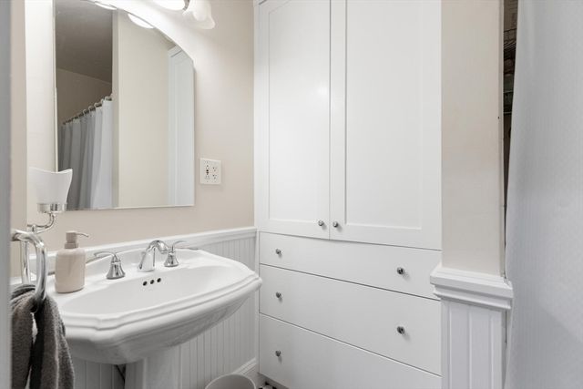 35 Richardson St 2, Wakefield, MA 01880