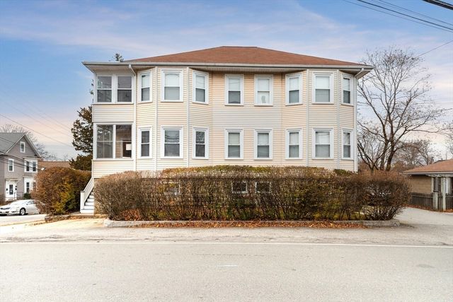 35 Richardson St 2, Wakefield, MA 01880