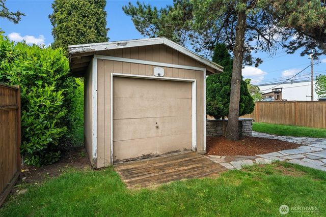511 Harrison Street, Sumner, WA 98390