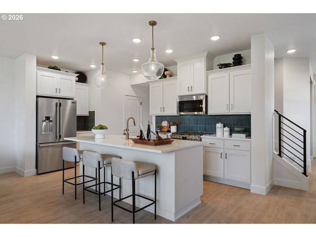 901 Rosebud Ct, Forest Grove, OR 97116