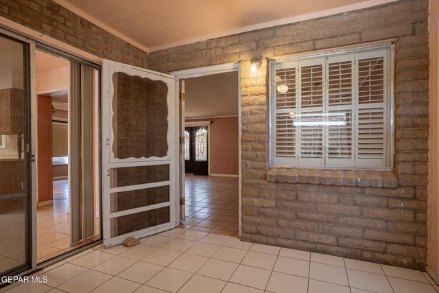 5300 FLOWER Drive, El Paso, TX 79905