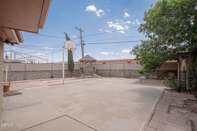 5300 FLOWER Drive, El Paso, TX 79905
