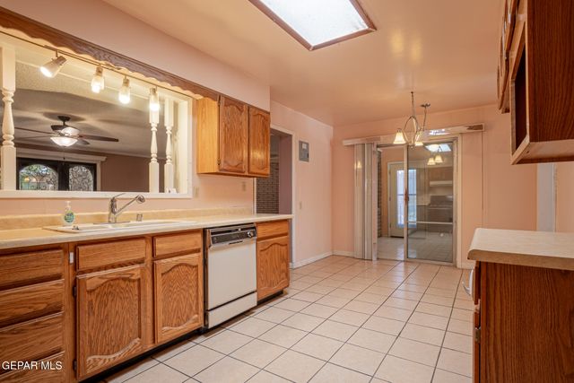 5300 FLOWER Drive, El Paso, TX 79905
