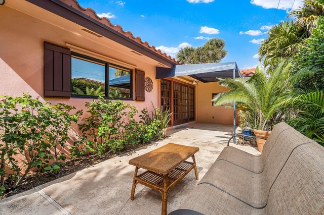 708 NW 6th Drive, Boca Raton, FL 33486