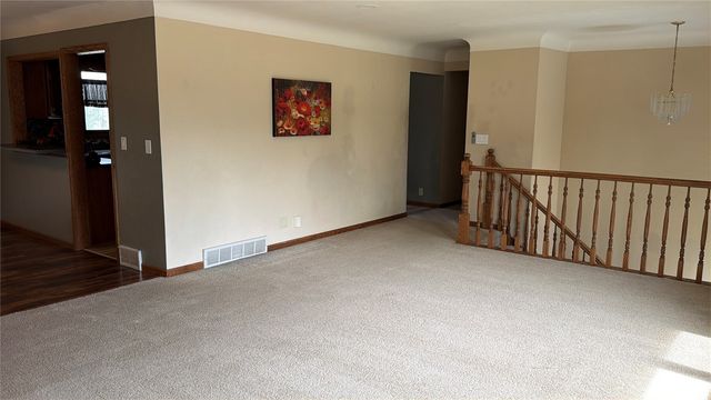 1826 Garry Avenue NW, Cedar Rapids, IA 52405