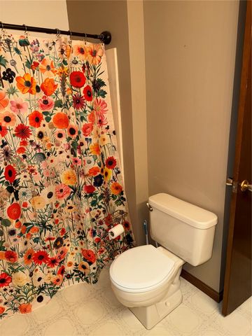 1826 Garry Avenue NW, Cedar Rapids, IA 52405