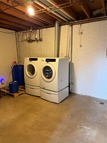 1826 Garry Avenue NW, Cedar Rapids, IA 52405