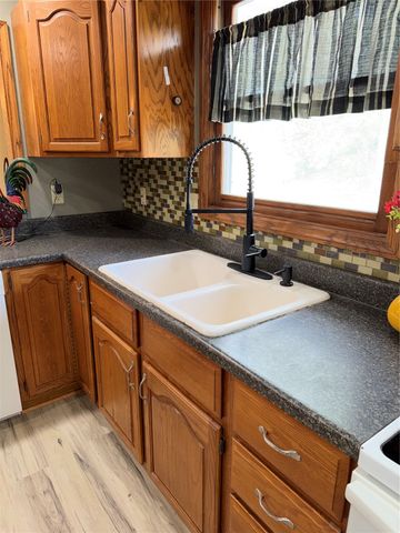 1826 Garry Avenue NW, Cedar Rapids, IA 52405