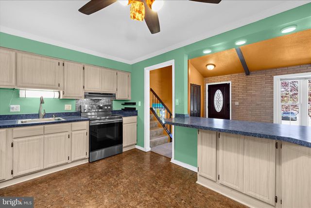 7958 COVINGTON AVE, Glen Burnie, MD 21061