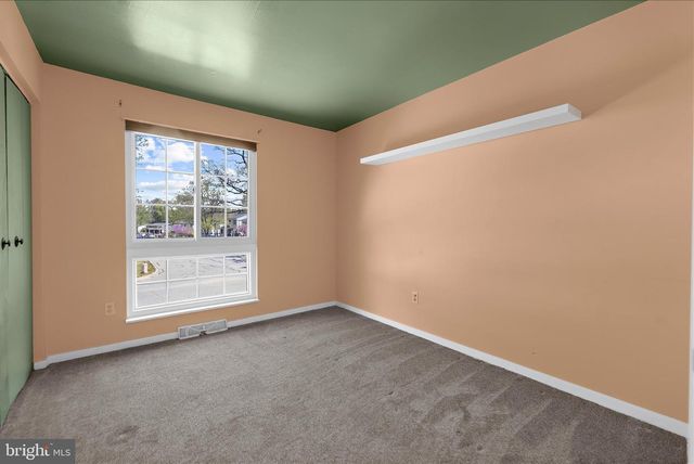 7958 COVINGTON AVE, Glen Burnie, MD 21061