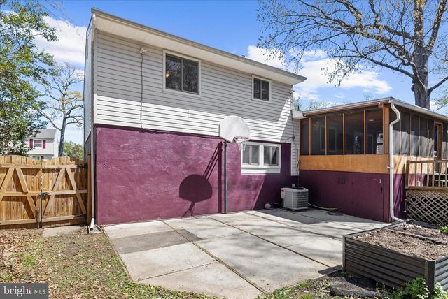 7958 COVINGTON AVE, Glen Burnie, MD 21061