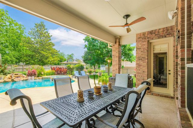 4302 Oxbow Circle E, Fulshear, TX 77441