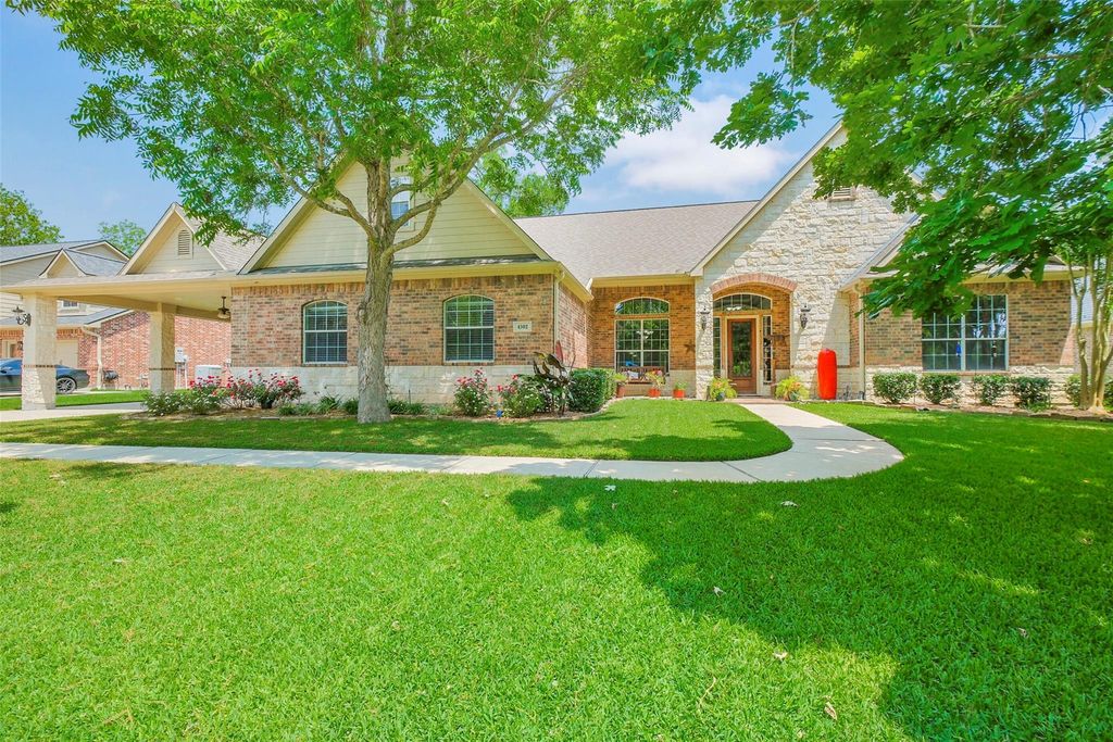 4302 Oxbow Circle E, Fulshear, TX 77441