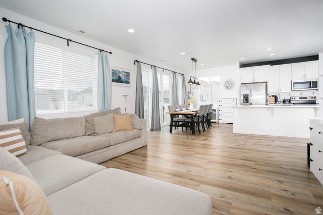 257 W PALOMINO WAY, Stansbury Park, UT 84074