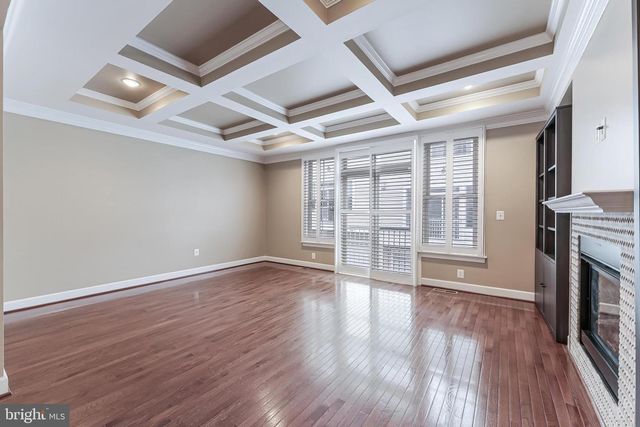 2654 S KENMORE CT, Arlington, VA 22206